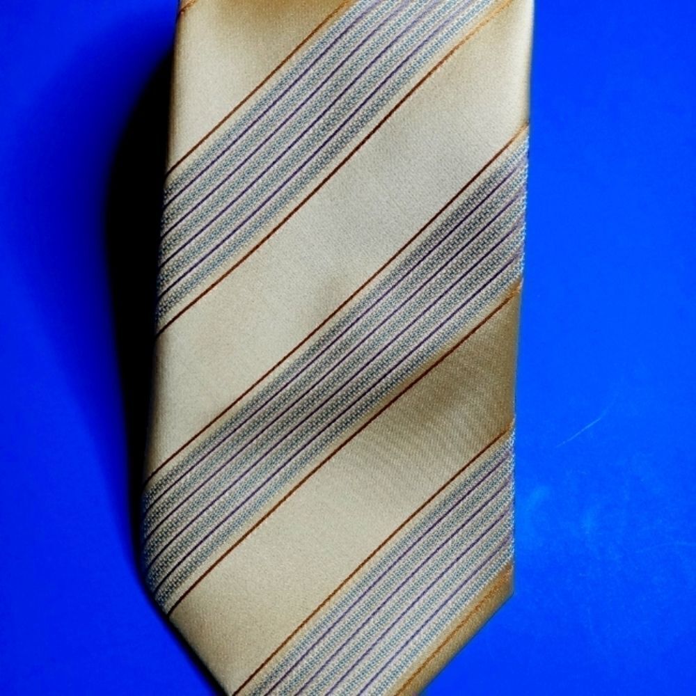 Kenneth Cole NY Gold/Amber Stripe Neck Tie